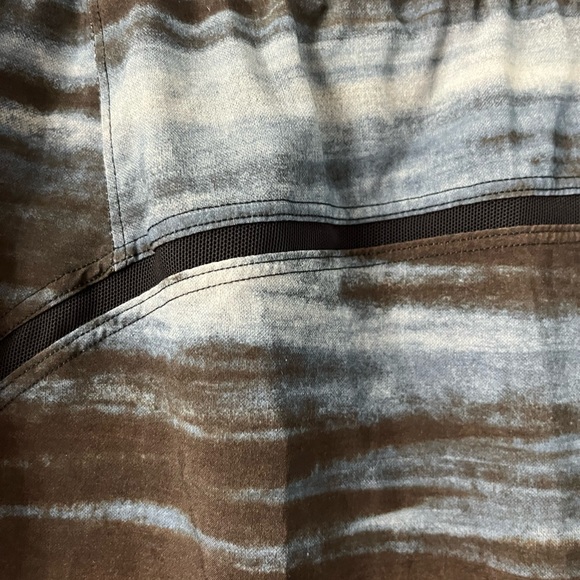 🍋LIKE NEW Lululemon Pace Breaker 9” - Picture 5 of 11